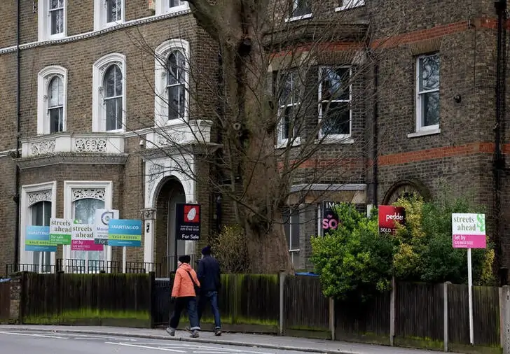 UK property market strengthens, pressure on renters intensifies, RICS says