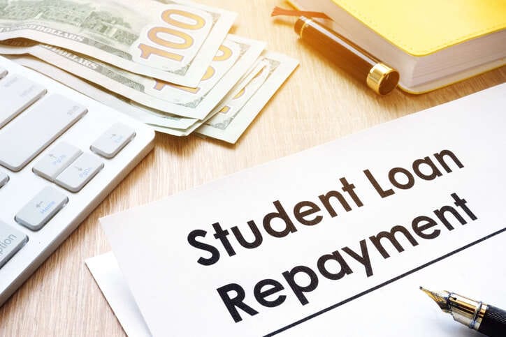 Debt Management for Graduate Students: Navigating Loans and Repayment Options