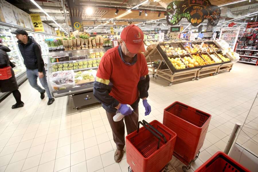 Poland to launch fresh tax cuts in anti-inflation drive