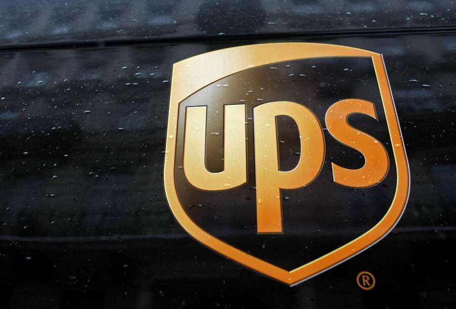 UPS shares fall as consumer caution dims e-commerce outlook