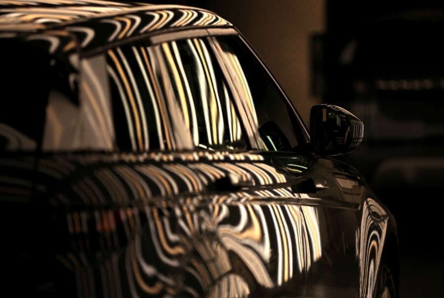 Jaguar Land Rover posts Q4 free cash flow about $1 billion