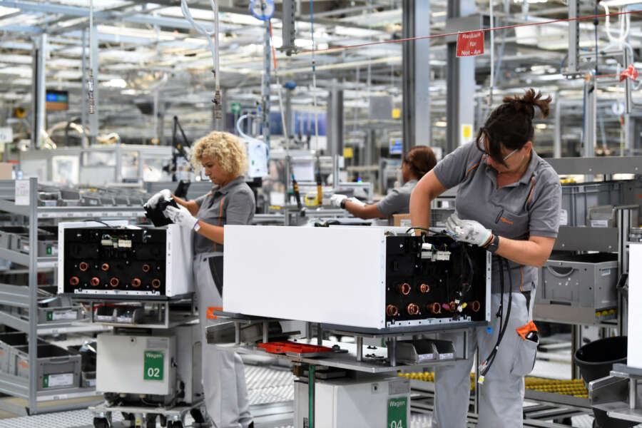 Lack of orders weighs on German economy – Ifo