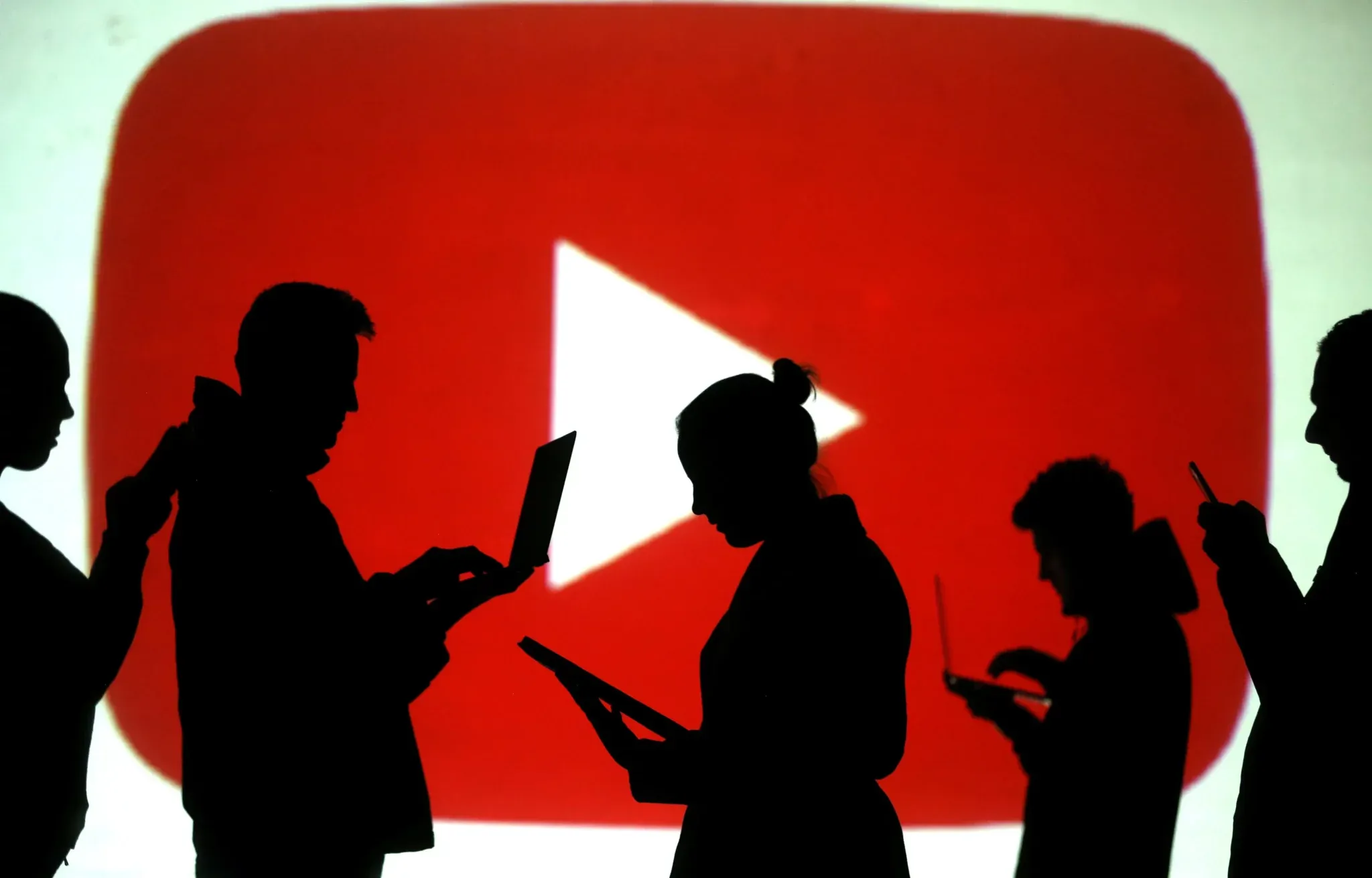 YouTube tests context ‘notes’ feature for videos