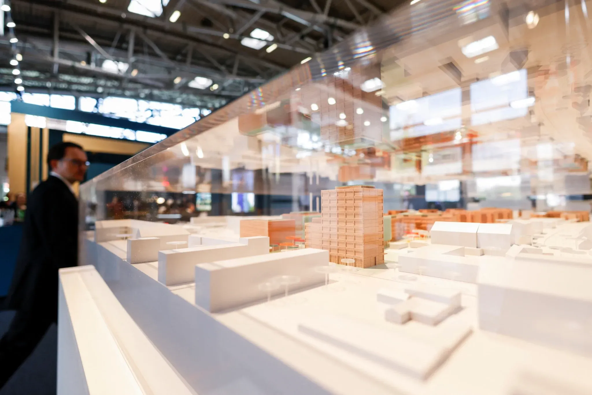 German residential property prices keep falling in Q1