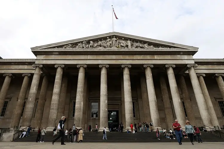 Artist swaps British Museum coin with fake
