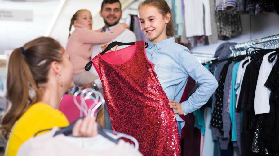 Live shopping: How holiday shopping could be decided this year