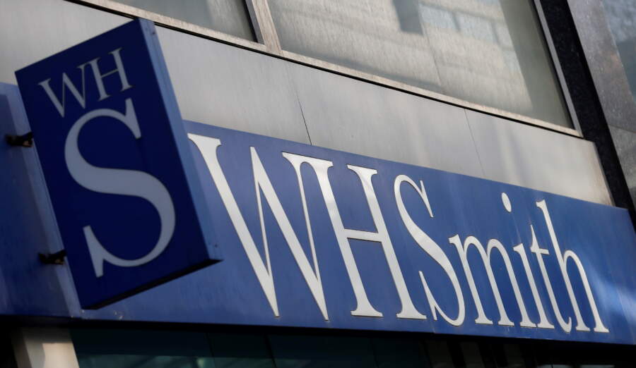 WH Smith warns on 2022 profit due to slow travel recovery