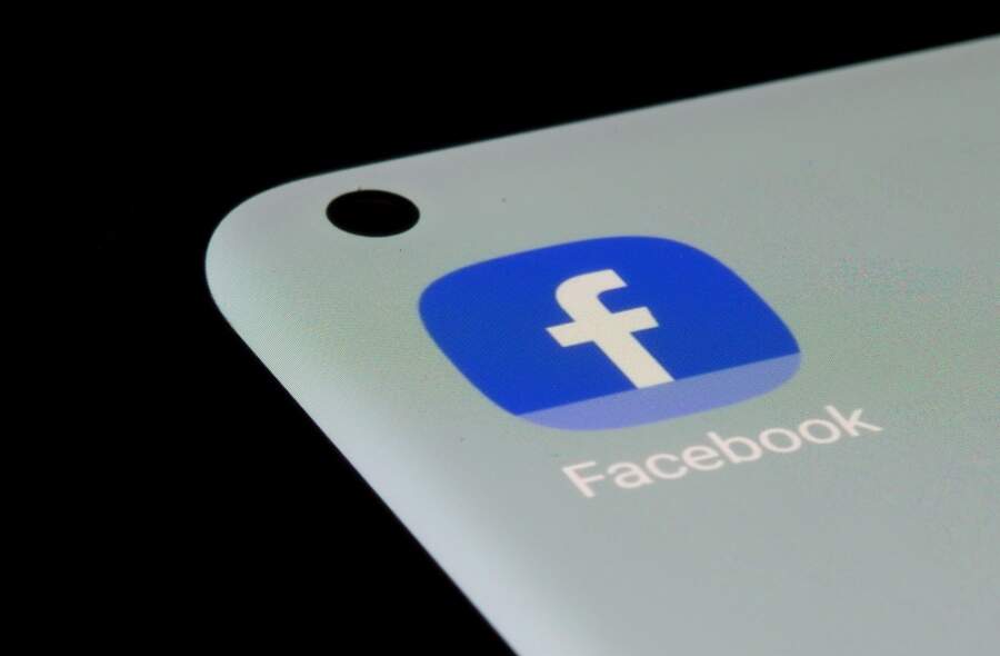 Facebook, Instagram, WhatsApp hit by global outage