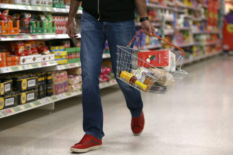 UK retail sales rise by 0.8% in October: ONS