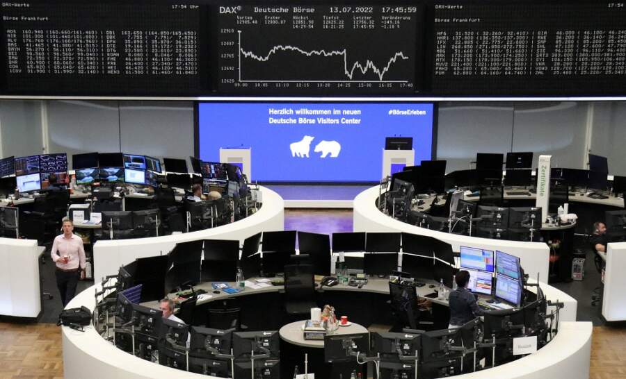 European shares rise on easing energy supply worries; Draghi speech in focus