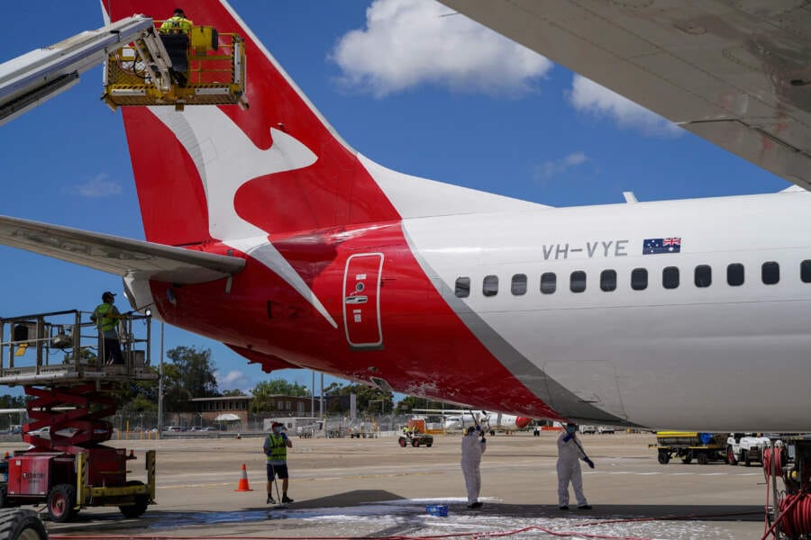 Australia’s Qantas apologises to customers for operational problems