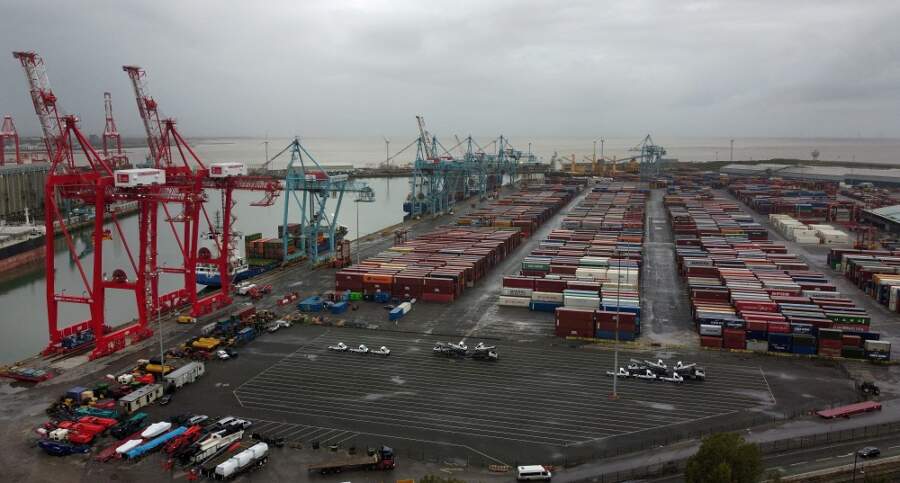 British port workers plan two-week strike from Sept. 19