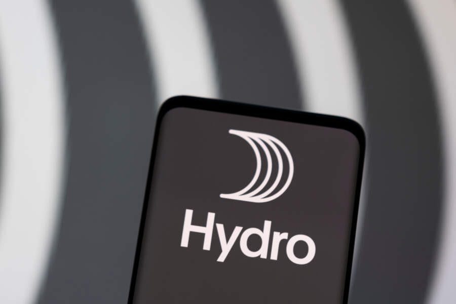 Norsk Hydro keeps some aluminium capacity offline due to weaker demand
