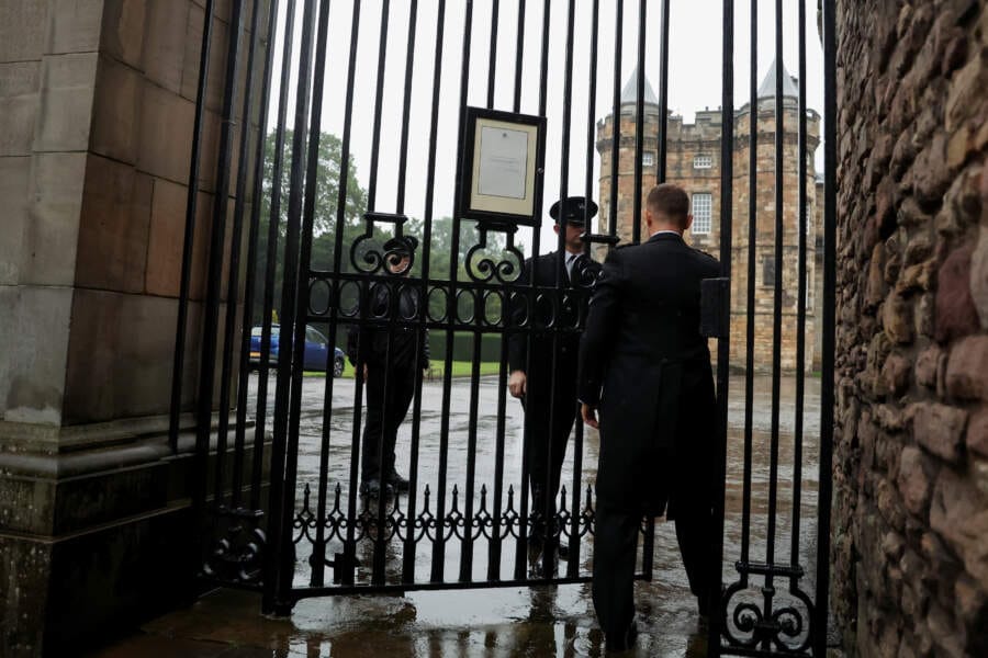 Buckingham Palace statement on death of Queen Elizabeth