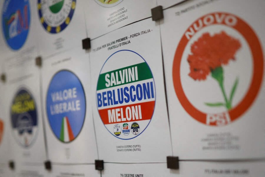 Russian funding claims spice up Italian election