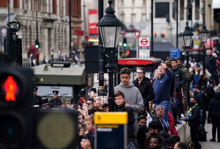 Farewell to the queen: crowds line streets of London and Windsor