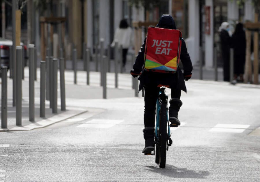 Just Eat delivers Q3 profit as cost cuts outweigh lower order volumes