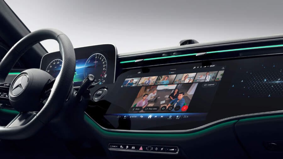 Cisco works with Mercedes-Benz to create mobile office