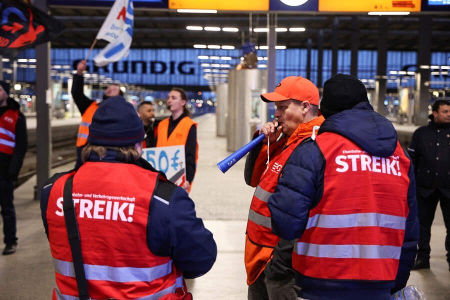 In inflation-hit Germany, massive strike over pay to cripple transport