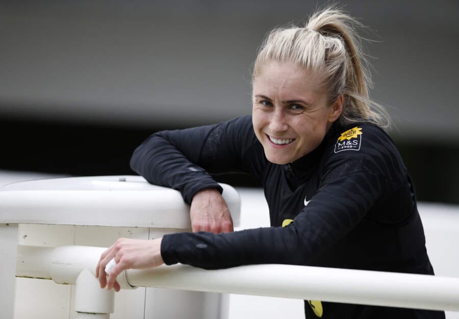 Soccer-England’s Houghton will keep ‘knocking the door’ for the World Cup