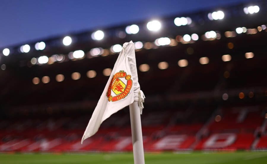 Manchester United tanks on report Glazers may avoid sale with new investment