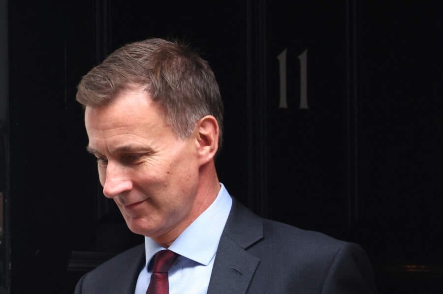 UK’s Hunt says unclear when taxes can be cut amid interest cost pressure