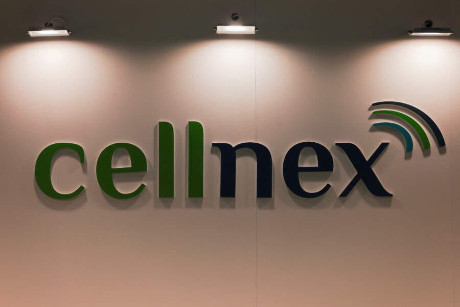 Cellnex sells stake in units in Sweden, Denmark for $772 million to Stonepeak