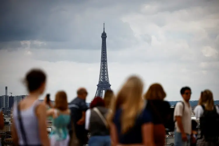 French central bank sees growth flatlining in fourth quarter