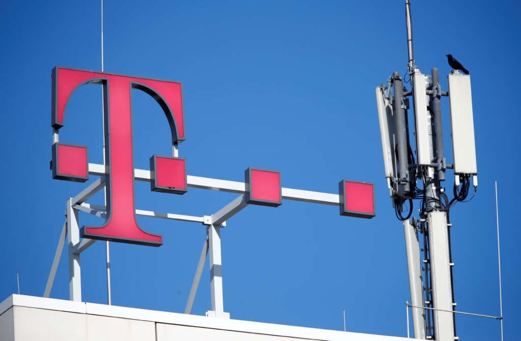 Deutsche Telekom reaches majority stake in T-Mobile U.S. – CEO