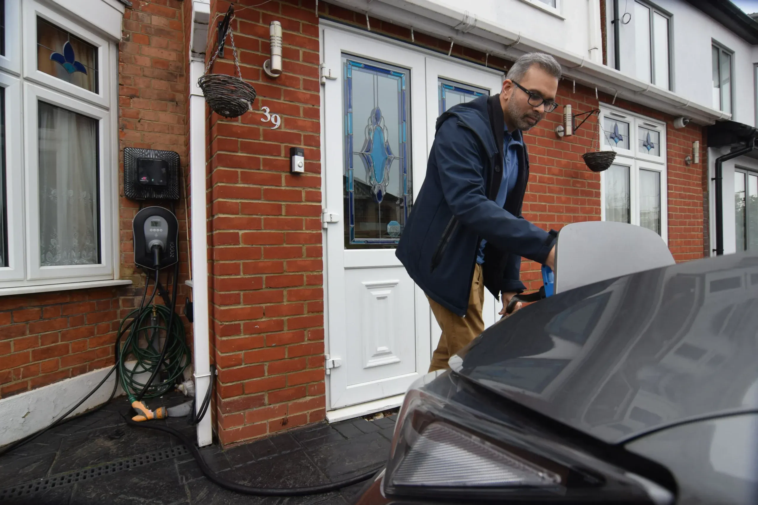 Automakers hope for a cut as two-way EV charging becomes real