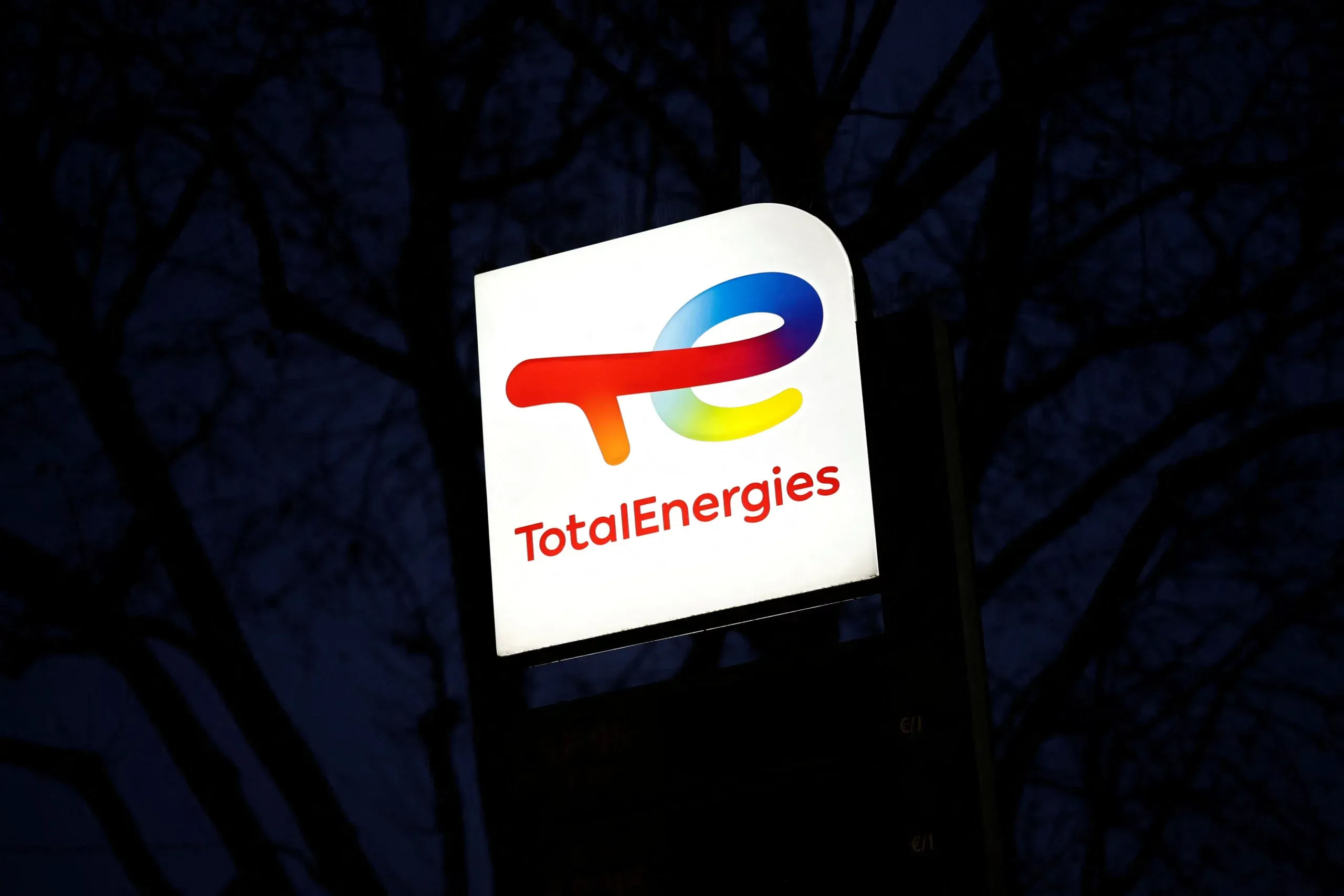 TotalEnergies earnings fall in first quarter on lower gas prices