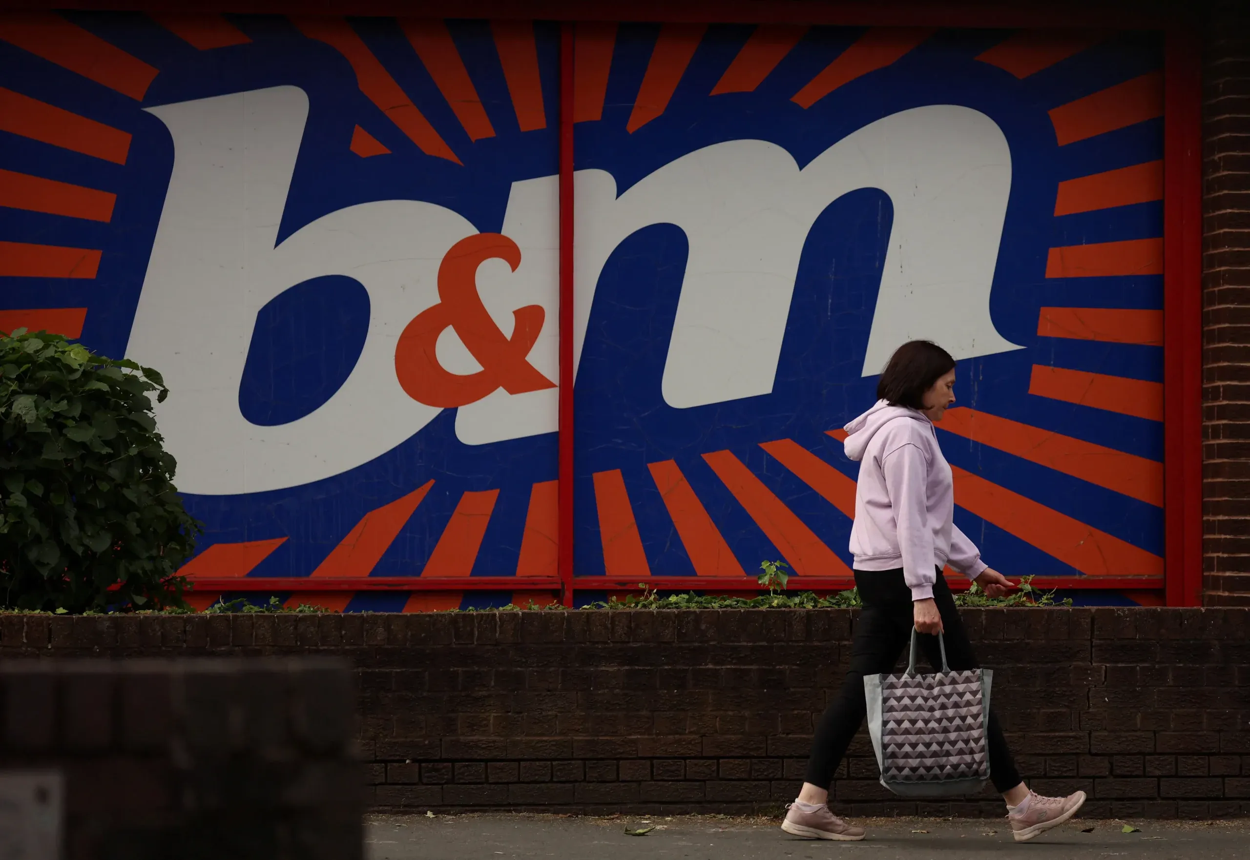 UK discounter B&M profit up 10%, boosted by new store openings