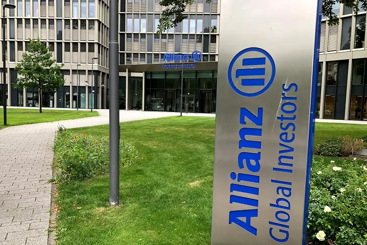 Allianz weighs options for AllianzGI unit, sources say
