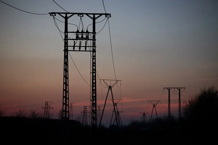 Polish power-grid operator plans $15.4-billion investment by 2034