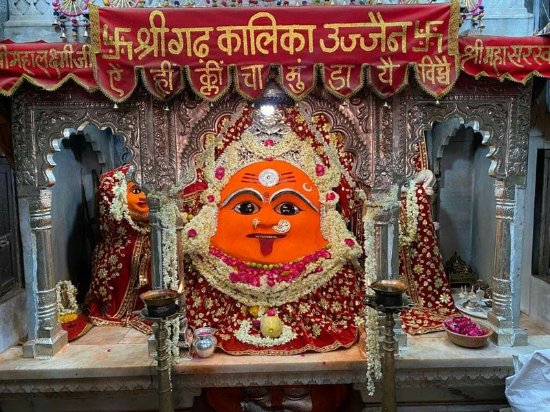 गढ़कालिका मंदिर, उज्जैन में स्थित विग्रह की एक फ़ोटो।