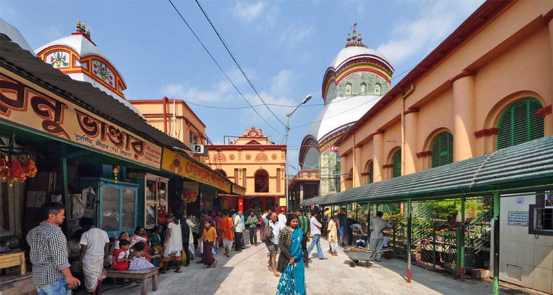 कालीघाट मंदिर, कोलकाता की एक फ़ोटो।