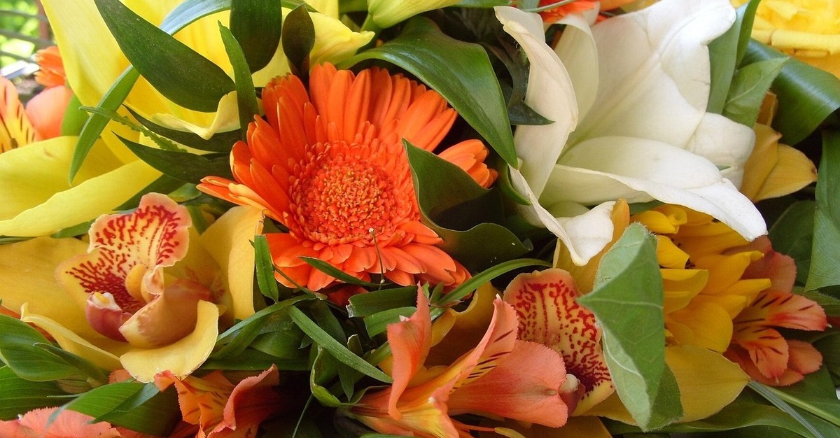 Guide to Showstopping Flower Arrangements- Delivered in Sydney
