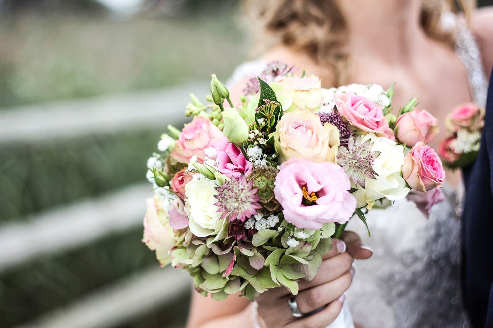 Bridal bouquet of roses