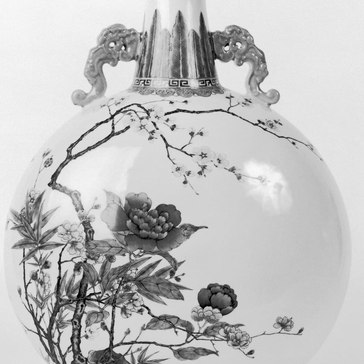 Chinese porcelain pilgrim flask with floral decoration