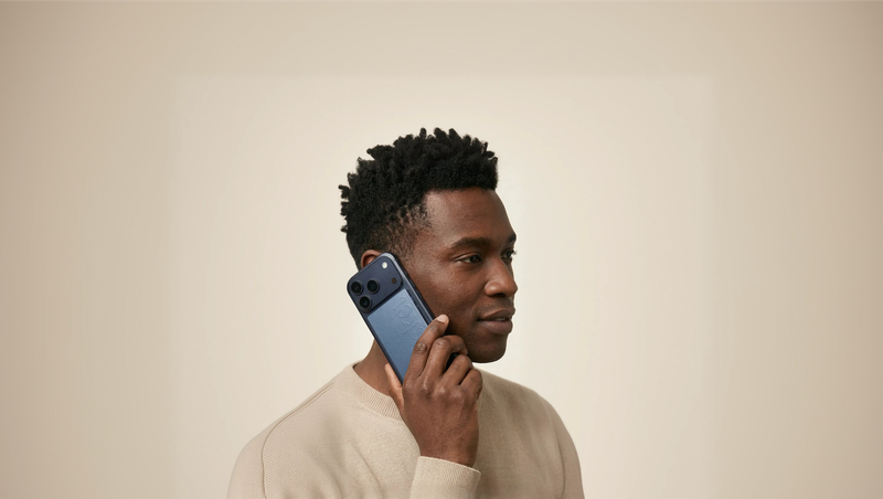 A pocket user can seamlessly record conversations, be it in-person meetings or phone calls.