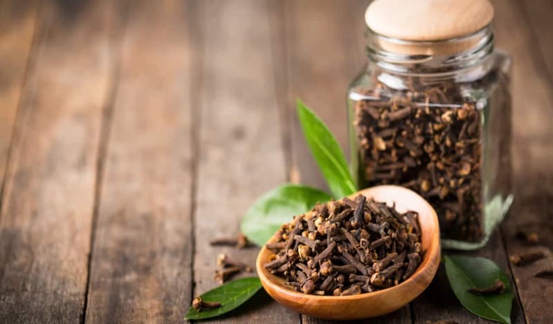 Cloves – Benefits, Uses, Nutrition, & Side Effects