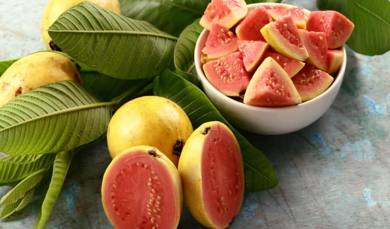 Guava – Benefits, Nutritional Facts, & Healthy Recipes