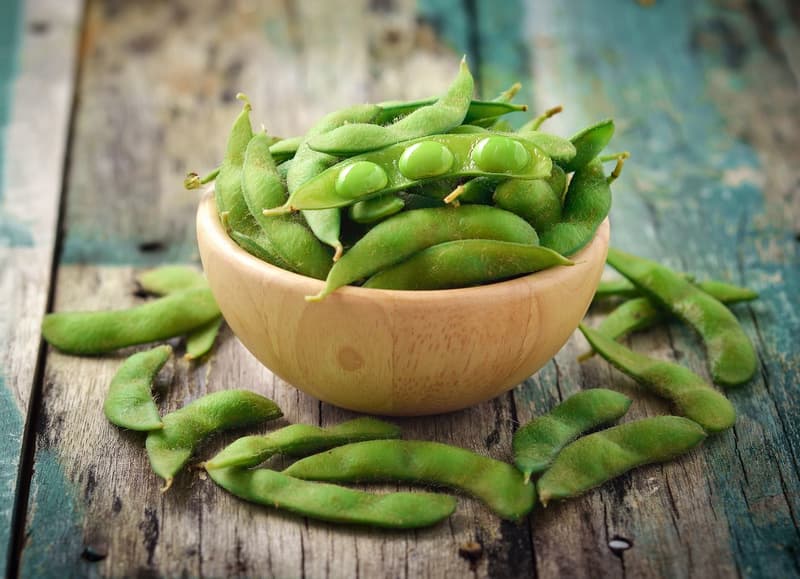 Edamame – Nutrition, Health Benefits and Risks