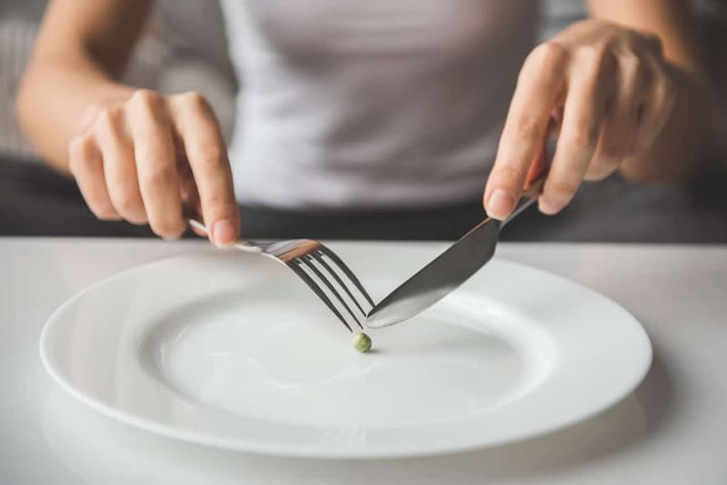 Trying to Lose Weight by Not Eating Isn’t a Good Idea